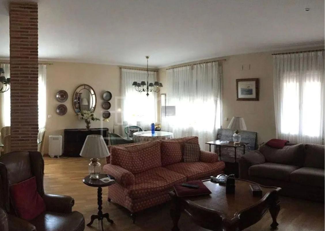 Продажа отдельного шале в Calle Manuel Maciá Juan, 36, Эльче / Эльх photo 4