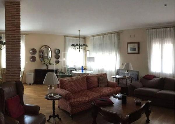 Chalet wolnostojący na sprzedaż w  Calle Manuel Maciá Juan, 36, Elche / Elx photo 4
