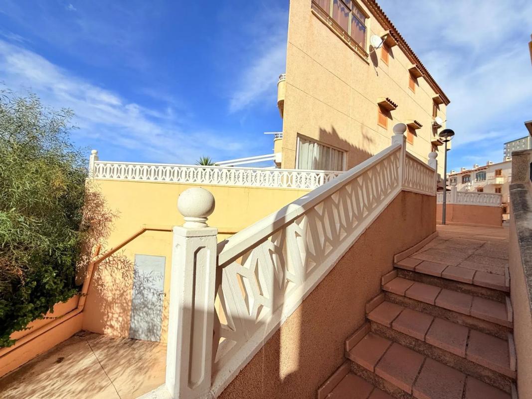 Properties for sale and rent in Spain photo 2