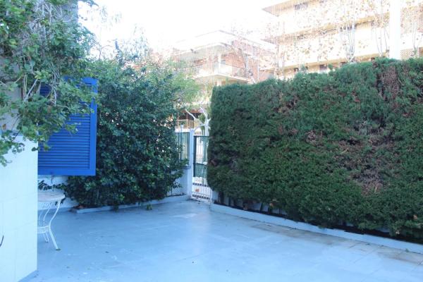 Частный шале на продаже в Avenida Albacete, Санта Пола photo 1