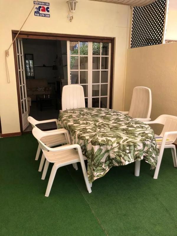 Venta de chalet adosado en  Calas de Santiago Bernabeu , Santa Pola photo 3