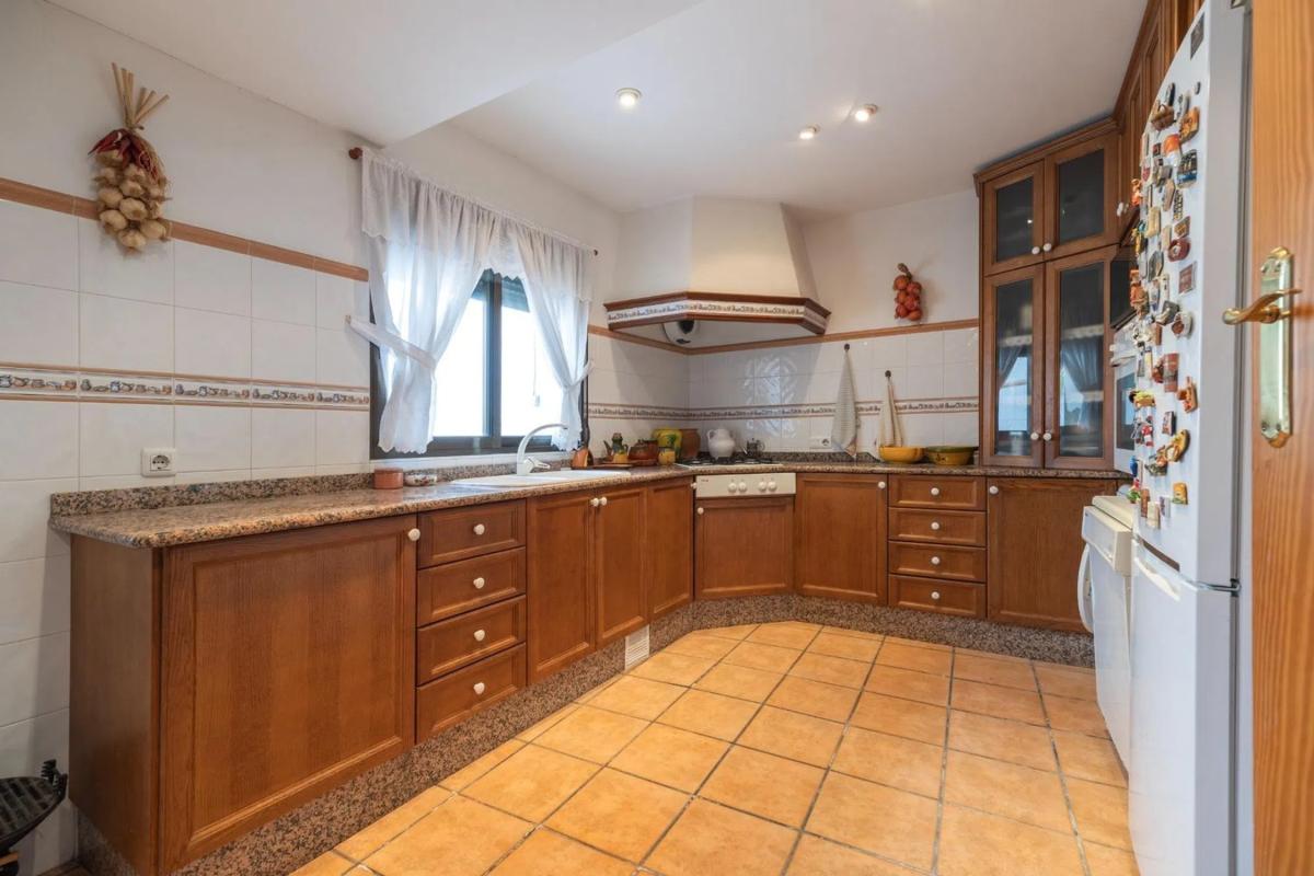 Sale of independent chalet in Benimarfull, Benimarfull
photo 5