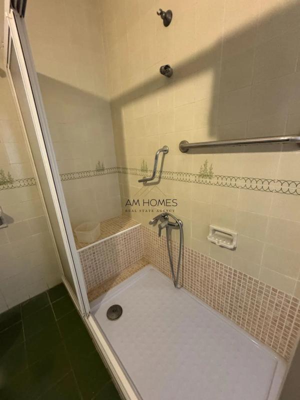 Sale of apartment in Barrio Centro Tradicional, Alicante
photo 5