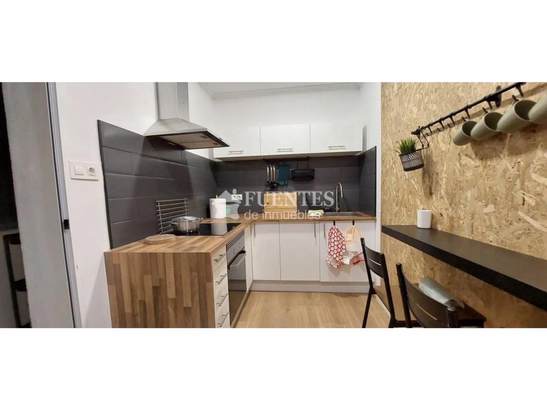 Sale of apartment in Calle de Claudio Coello, Alicante
photo 1