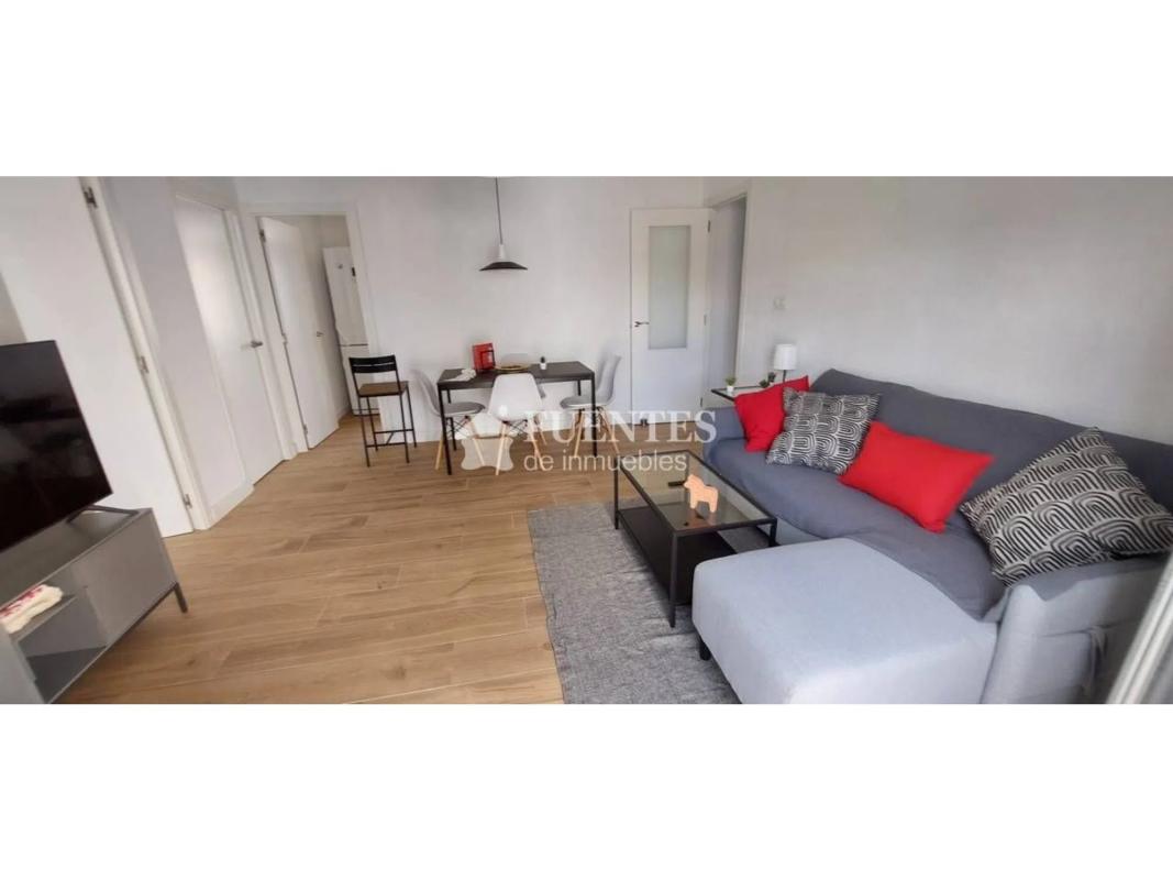 Sale of apartment in Calle de Claudio Coello, Alicante
photo 2