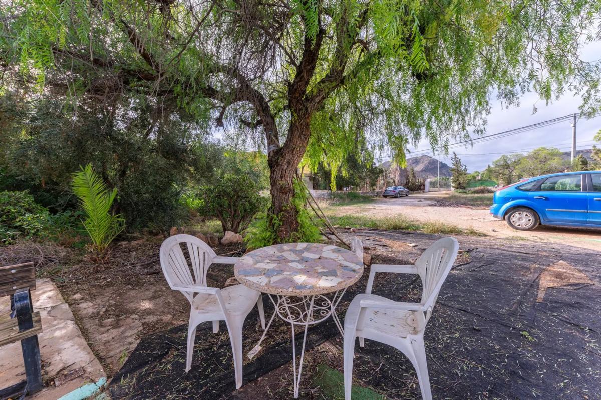 Sale of independent chalet in Avenida dels Esquivadors, Alicante
 photo 2