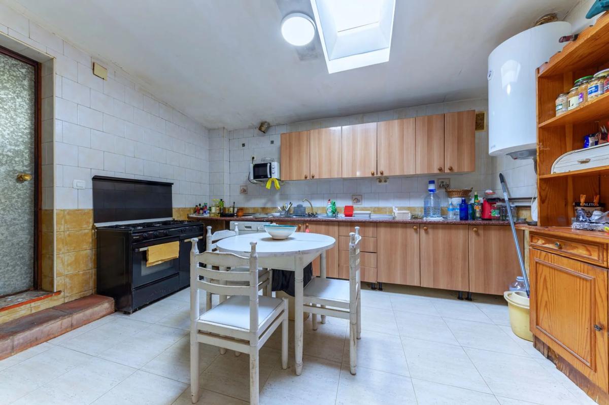 Sale of independent chalet in Avenida dels Esquivadors, Alicante
 photo 3