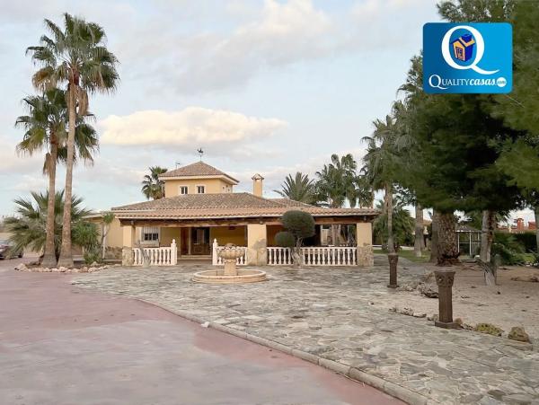 Chalet wolnostojący na sprzedaż w  Barrio Ciudad de Asís - Font-Calent - El Bacarot, Alicante / Alacant photo 4