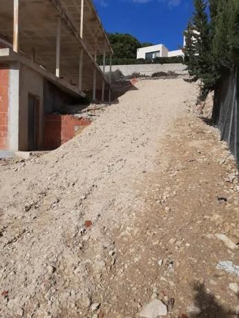 Chalet wolnostojący na sprzedaż w Barrio Vistahermosa, Alicante / Alacant thumbnail 1