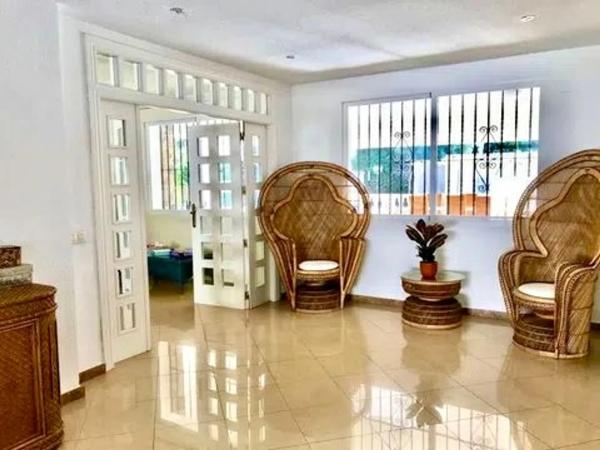 Chalet independiente en venta en Barrio Alicante Golf, Alicante / Alacant
photo 1
