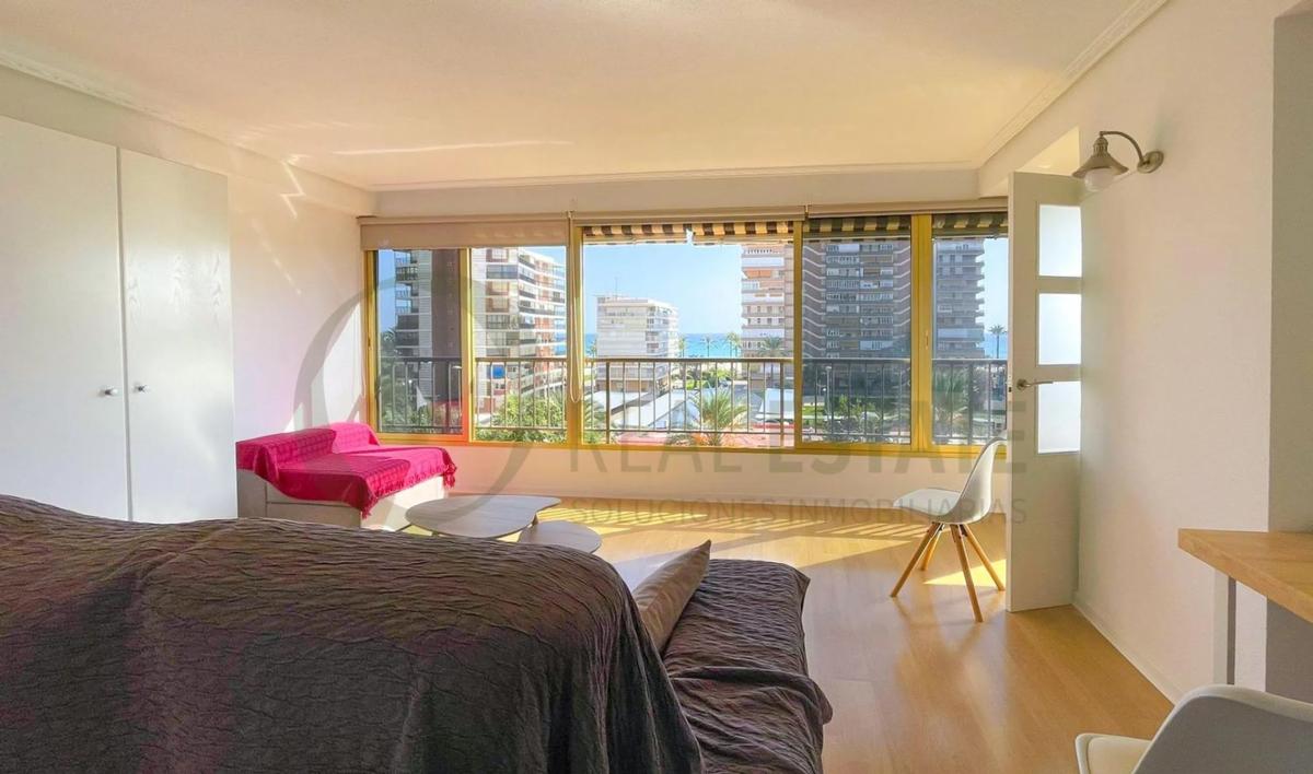 Sale of apartment in Avenida de la Costa Blanca, Alicante
photo 3