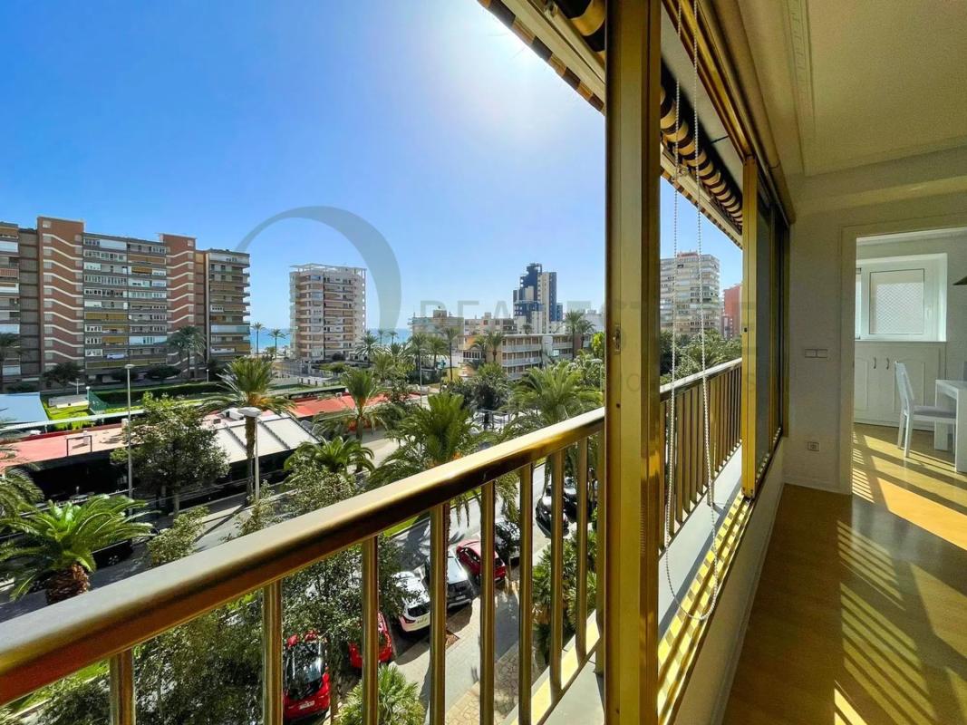 Sale of apartment in Avenida de la Costa Blanca, Alicante
photo 4