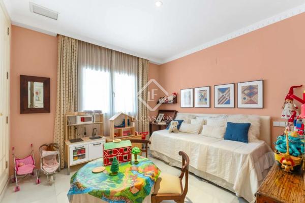 Chalet independiente en venta en Avenida de la Costa Blanca, 44, Alicante / Alacant
photo 1