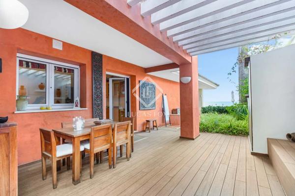 Chalet independiente en venta en Avenida de la Costa Blanca, 44, Alicante / Alacant
thumbnail 2