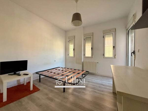 Chalet adosado en venta en  Calle del Mujol , Alicante / Alacant photo 1