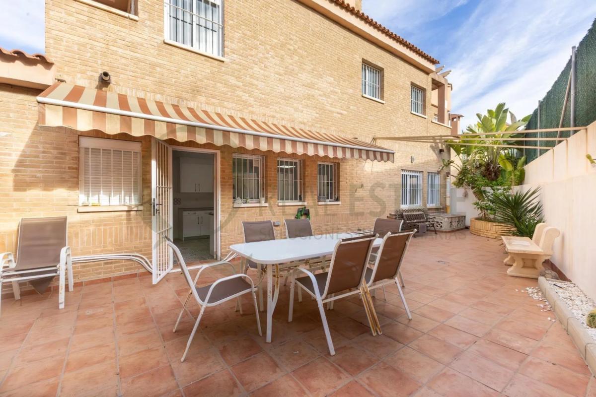 Venta de chalet independiente en Barrio Cabo de las Huertas, Alicante / Alacant
 photo 2