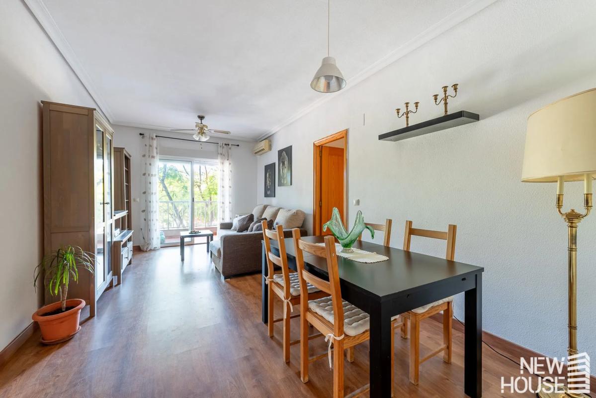Sale of apartment in CL VICENTE ROCAMORA ONTENIEN, Alicante
photo 4