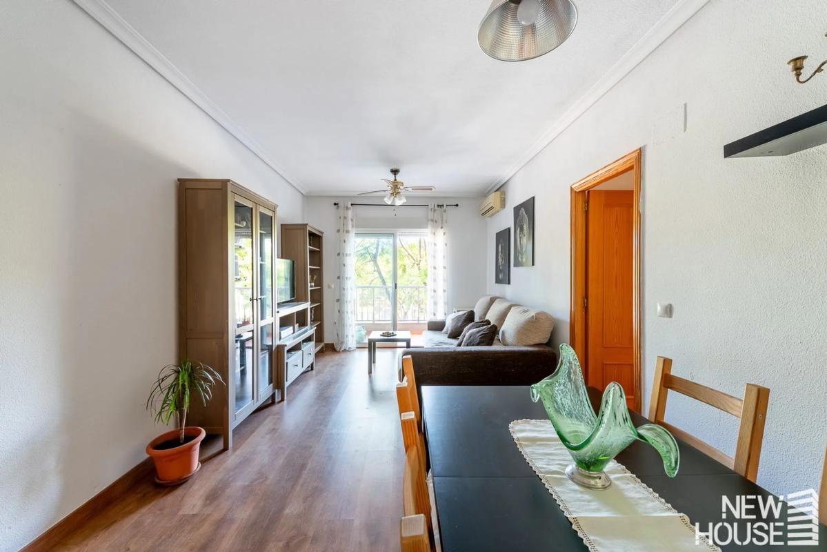 Sale of apartment in CL VICENTE ROCAMORA ONTENIEN, Alicante
photo 5