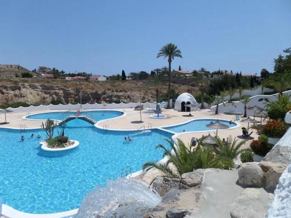 Chalet adosado en venta en UR ALKABIR ZONA MU, 5 , El Campello photo 1