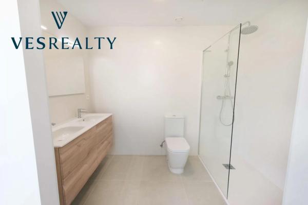 Independent chalet for sale in Calle Font del Realet, San Juan de Alicante
 photo 1