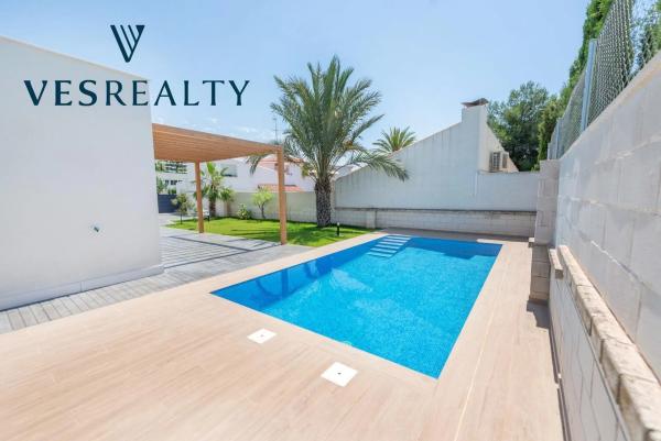 Independent chalet for sale in Calle Font del Realet, San Juan de Alicante
 photo 4