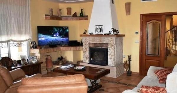 Chalet independiente en venta en Villamontes-Boqueres, San Vicente del Raspeig
thumbnail 1