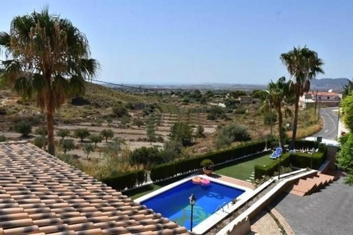 Venta de chalet independiente en Villamontes-Boqueres, San Vicente del Raspeig
photo 3