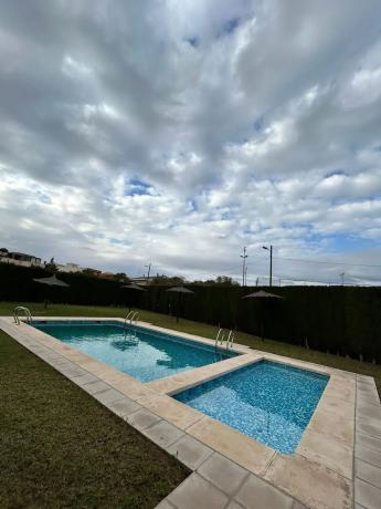 Terraced house for sale at Calle Doctor Severo Ochoa, 7 -9 , San Vicente del Raspeig photo 1
