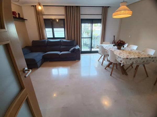 Terraced house for sale at Calle Doctor Severo Ochoa, 7 -9 , San Vicente del Raspeig thumbnail 2