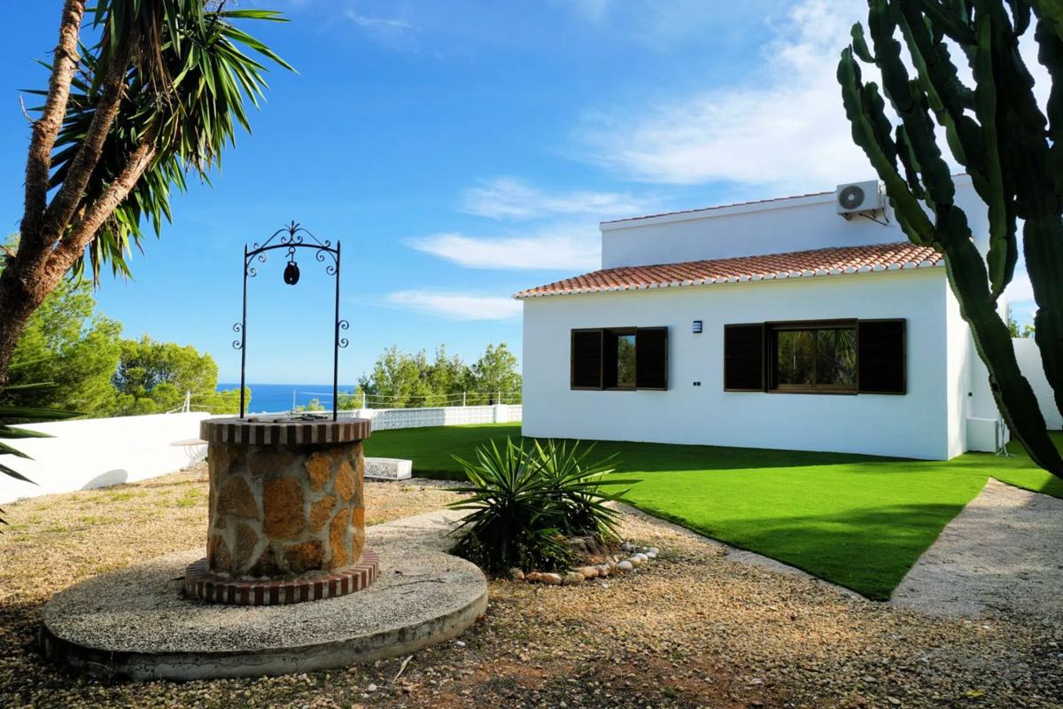 Sale of independent chalet in Oltamar-Cucarres, Calpe
 photo 4