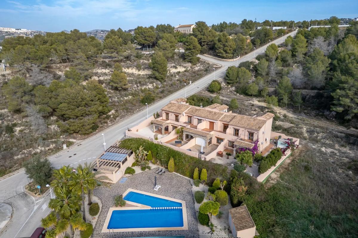 Venta de chalet adosado en Cometa-Carrió , Calpe photo 3