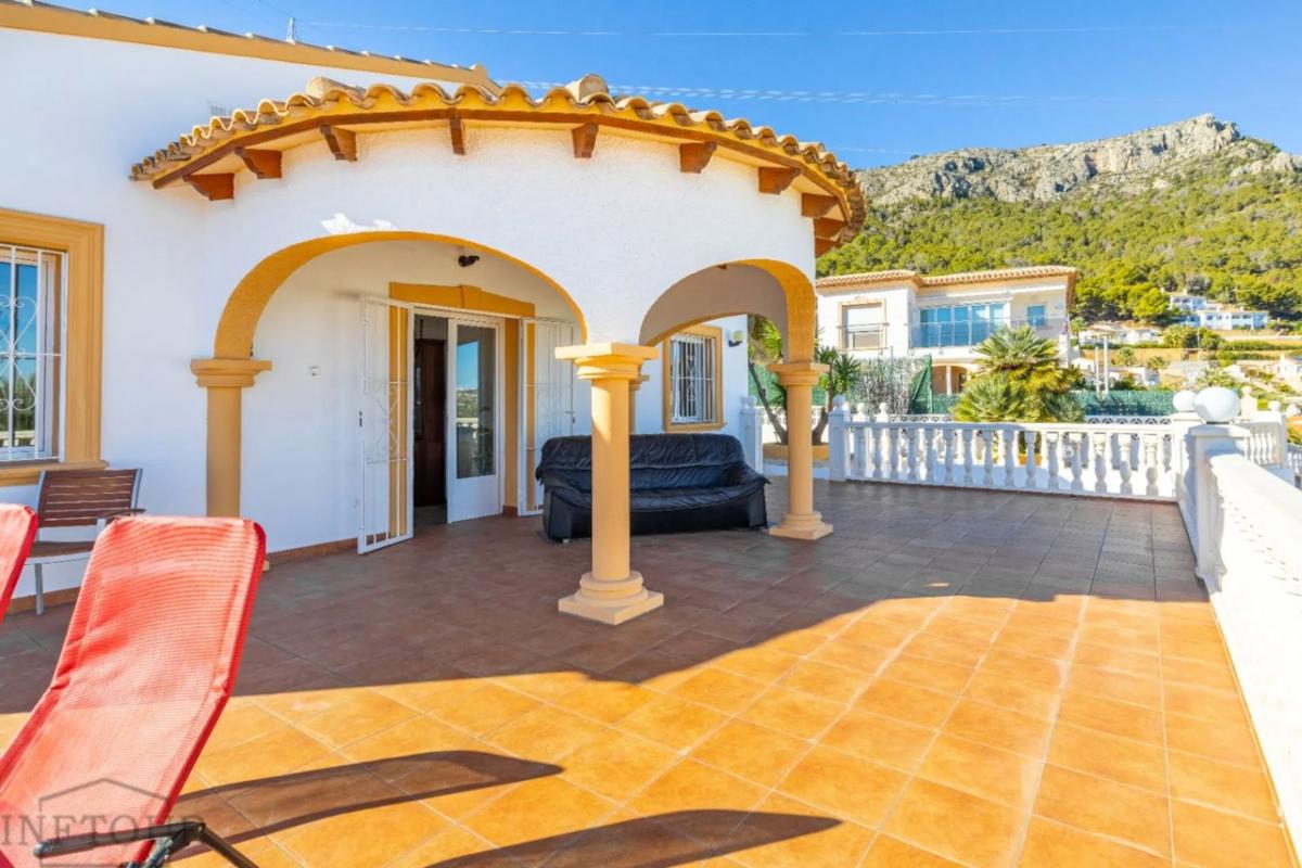 Sale of independent chalet in Partida les Cucarres, Calpe
 photo 2