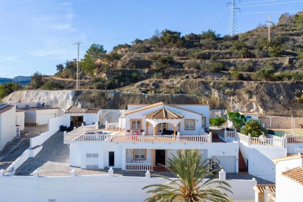 Independent chalet for sale in Canuta, Calpe
 photo 4