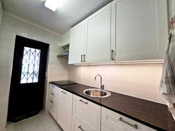Independent chalet for sale in Canuta, Calpe
thumbnail 1