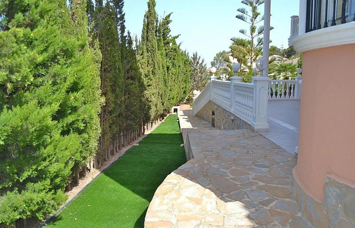 Sale of independent chalet in Canuta, Calpe
photo 3