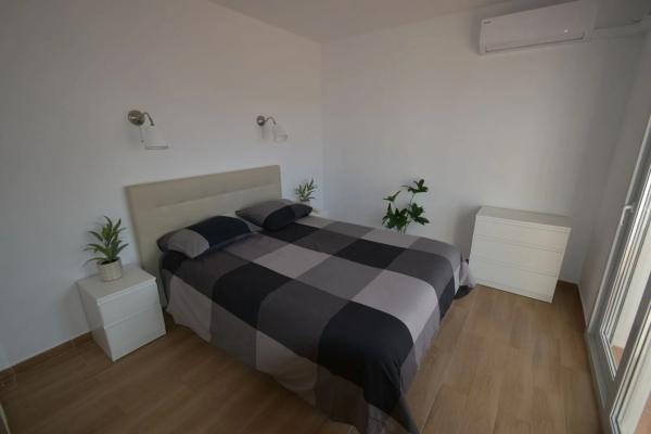 Chalet independiente en venta en Les Rotes/Las Rotas, Denia
 photo 1