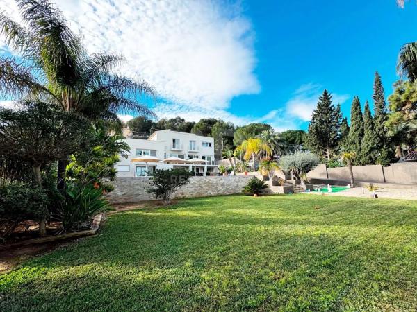Independent chalet for sale in El Montgó, Denia
photo 1