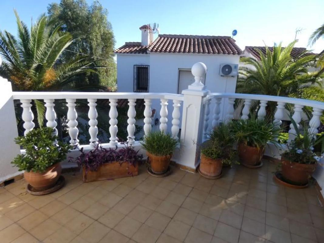 Properties for sale and rent in Spain photo 2