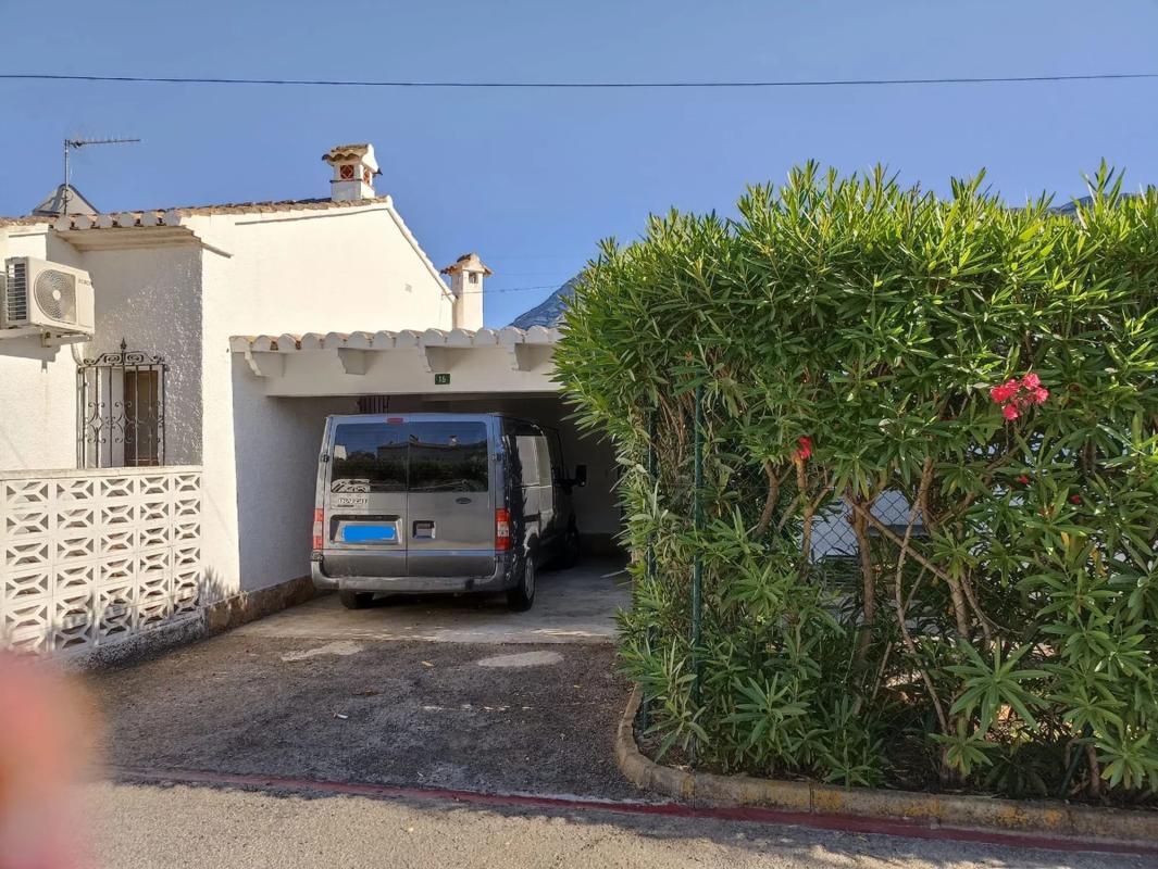 Sale of independent chalet in Calle Deneb, 16, Denia
photo 1
