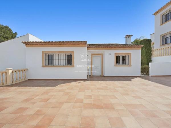 Independent chalet for sale in La Granadella - Costa Nova, Jávea/Xàbia
 photo 3