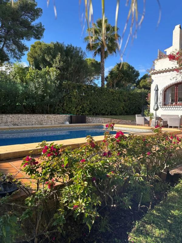Sale of independent chalet in Calle del Eucaliptus, Jávea/Xàbia
photo 5