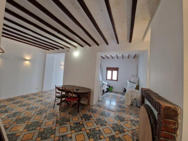 Casa de pueblo en calle de l'Embut, 18 photo 1