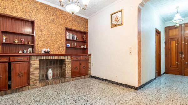 Частный шале на продаже в Centro, Педрегер photo 1