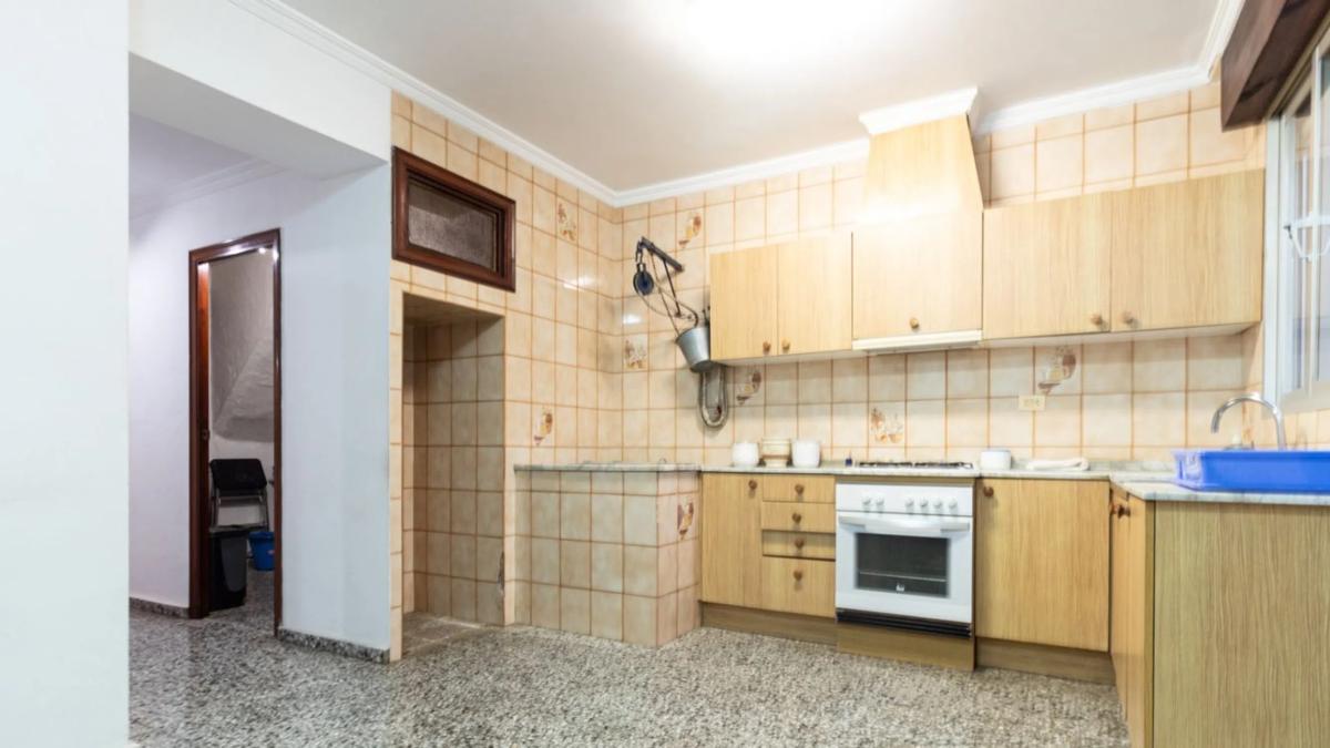Продажа отдельного шале в  Centro, Педрегер photo 2