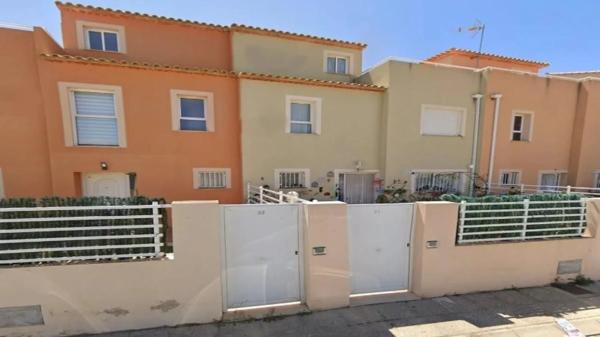 Четырехквартирный дом на продажу на  Calle les Palmeretes , Алфаз дель Пи photo 2