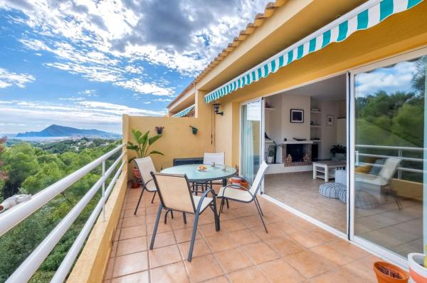 Chalet pareado en avenida Bernia photo 1