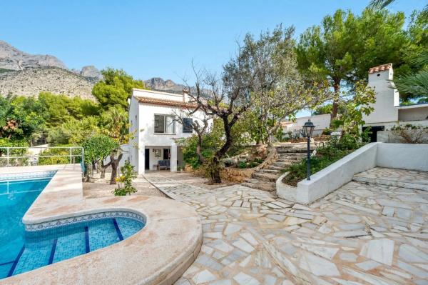 Independent chalet for sale in Altea la Vella, Altea
 photo 1