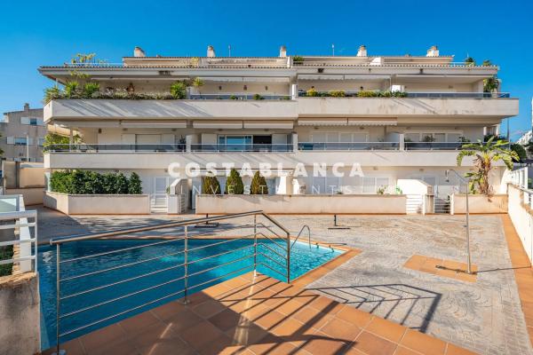 Duplex en venta en Calle de la Trona, Altea photo 1