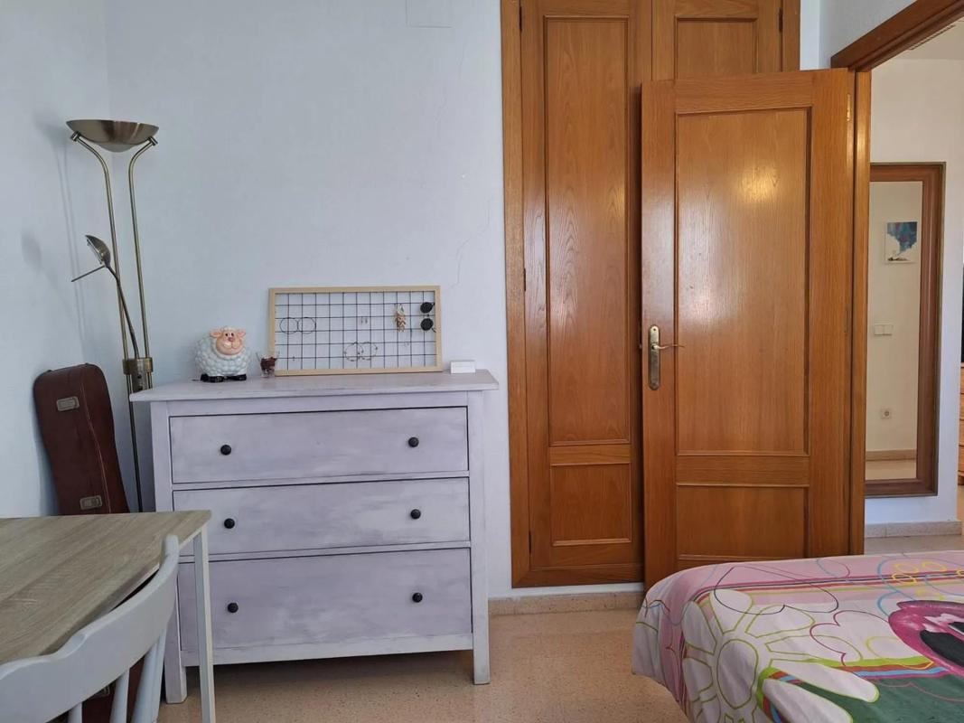 Продажа квартиры на Via Emilio Ortuño, Бенидорм
photo 2