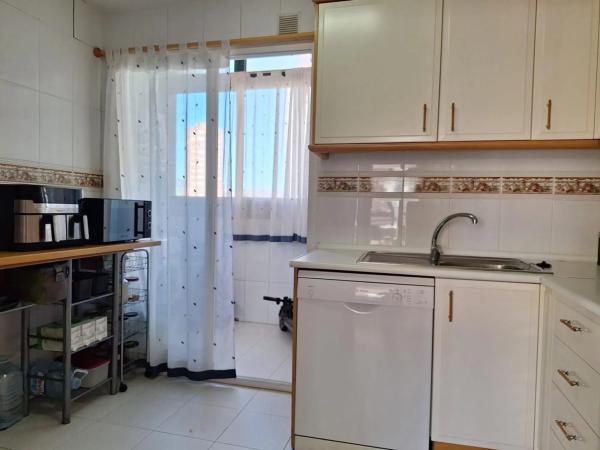 Venta de piso en Via Emilio Ortuño, Benidorm
thumbnail 3